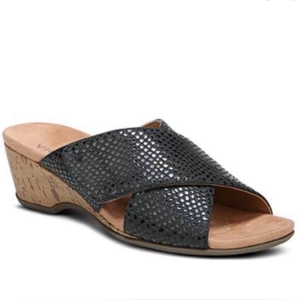 Vionic Black Textured Leather Wedge Sandals